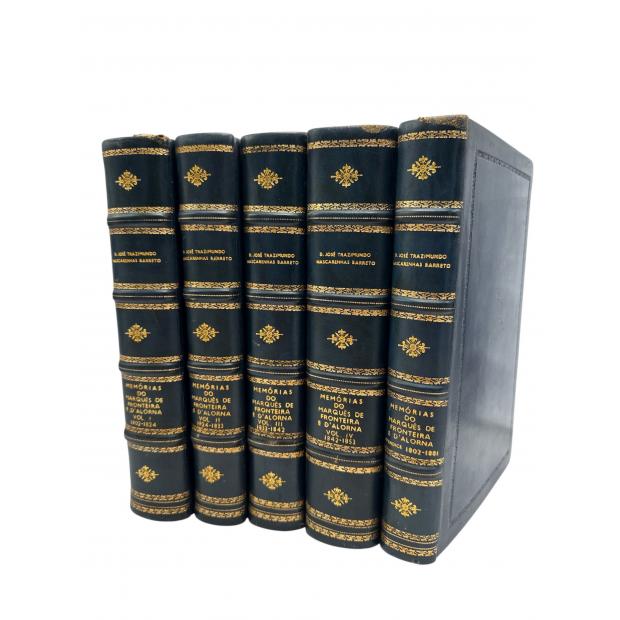 ALORNA, Marquês de Fronteira e d'. - MEMÓRIAS DO... D. José Trazimundo Mascarenhas Barreto ditadas por ele próprio em 1861. Revistas e coordenadas por Ernesto de Campos de Andrade. Parte Primeira e Segunda (1802 a 1824) (ao Vol. VII-VIII e Apêndice). 