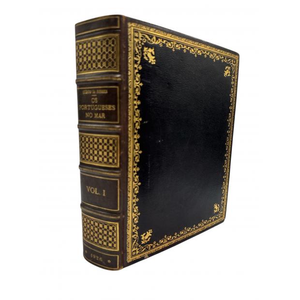 FONSECA, Quirino da. - OS PORTUGUESES NO MAR. Memórias Históricas e Arqueológicas das Naus de Portugal. Com um prefácio de Henrique Lopes de Mendonça. Volume I. Ementa Histórica das Naus Portuguesas. 