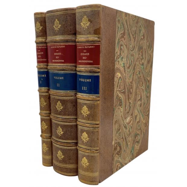 NAVARRO, Alberto. - ENSAIOS BIO-BIBLIOGRÁFICOS. Por... (Visconde da Trindade). Vol. I (ao III).