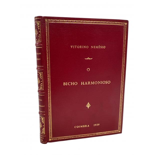 NEMÉSIO, Vitorino. - O BICHO HARMONIOSO. Poemas. (assinado)