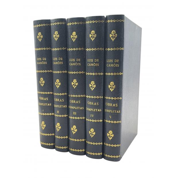 CAMÕES, Luis de. - OBRAS COMPLETAS. Volume I - Redondilhas e Sonetos (a lição das primeiras edições e variantes). Volume II - Géneros Liricos Maiores. Volume III - Autos e Cartas. Volumes IV e VI - Os Lusíadas. Prefácio e notas do Prof. Hernâni Cidade
